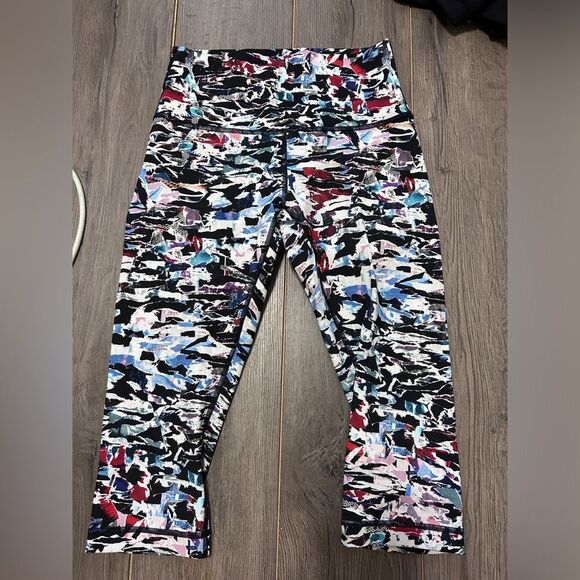 Lululemon Wunder Under 17” - Picture 2 of 3